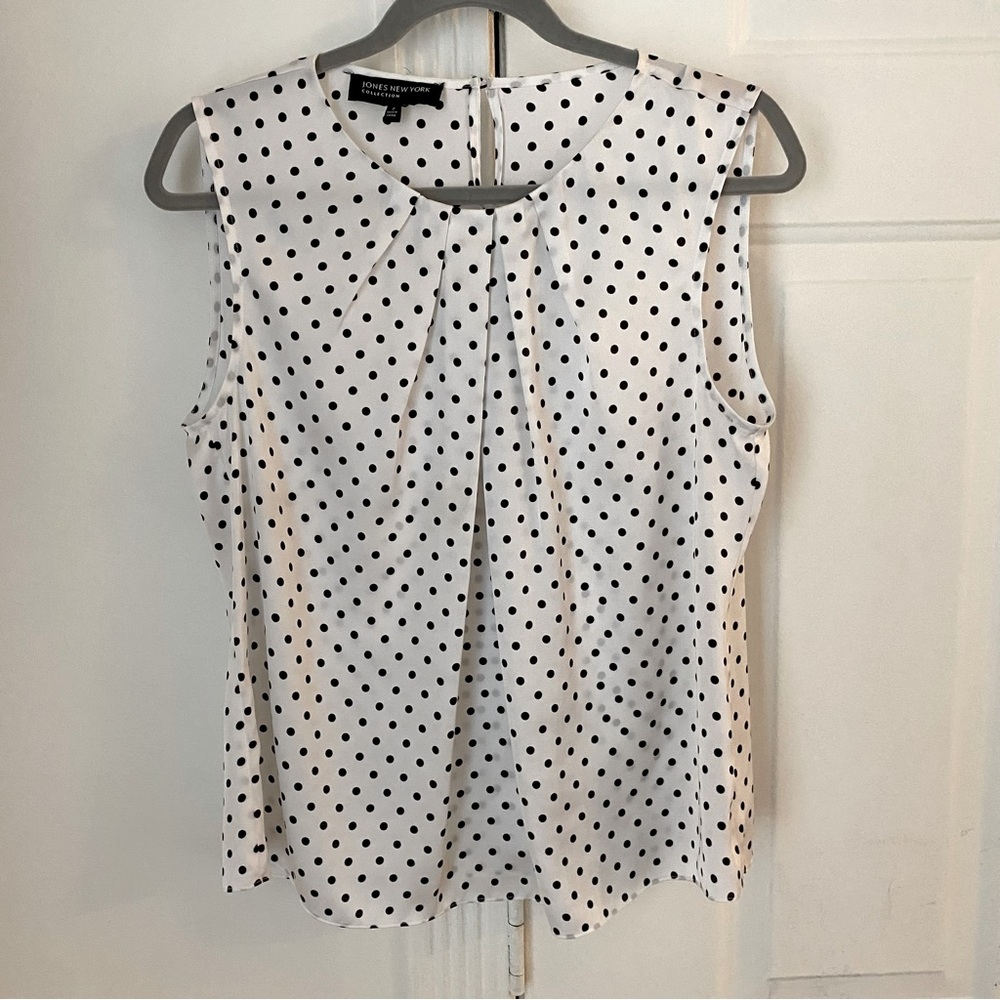 Jones New York Polka Dot Sleeveless Top Size Small